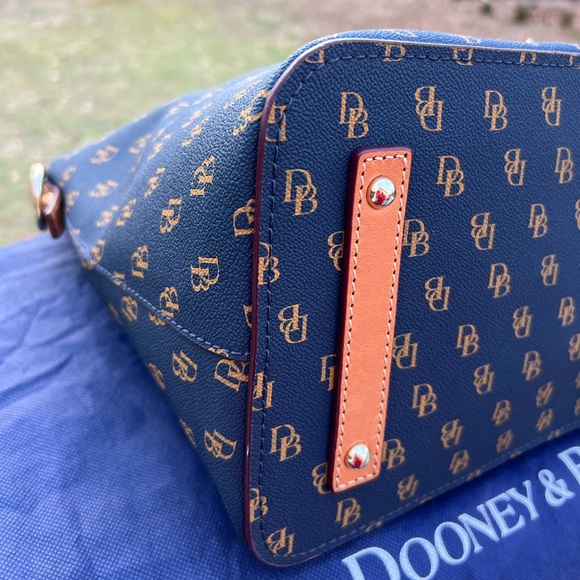 DOONEY AND BOURKE BLAKELY CELESTE SIGNATURE LOGO SATCHEL - Picture 6 of 12